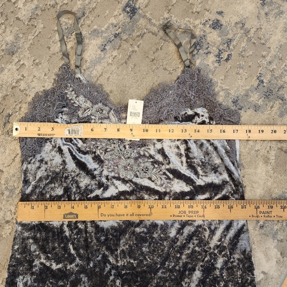 NWT Anthropologie Tessie Grey Velvet Lace Embroidered Sleeveless Slip Dress Sz M - Picture 7 of 16